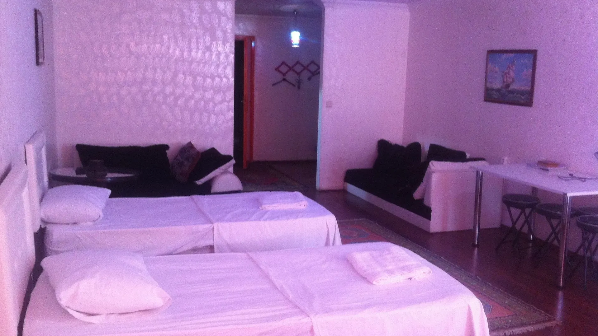 Istanbul Harmony Hostel contacts